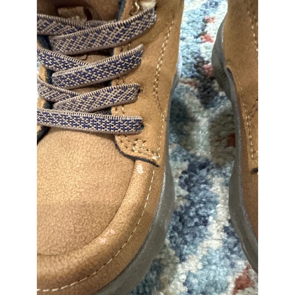 OshKosh B'gosh High Top Boots Boys 7 Toddler Tan Navy Faux Suede‎
